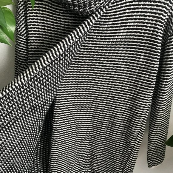 CAbi #3167 Fergie Draped Turtleneck Black White Chuky Knit Sweater - Picture 4 of 9